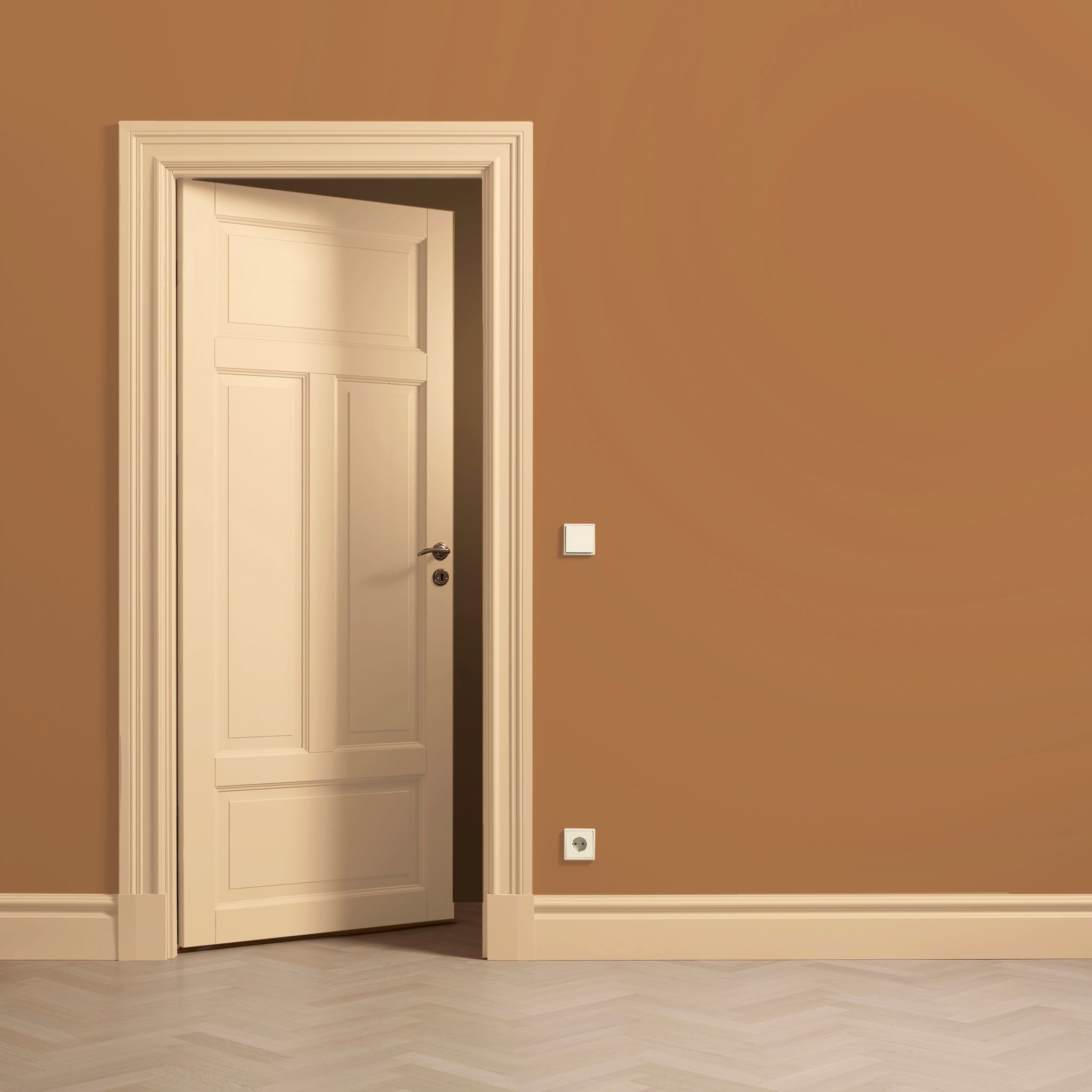 Lacquer Paint Deep Creme 02