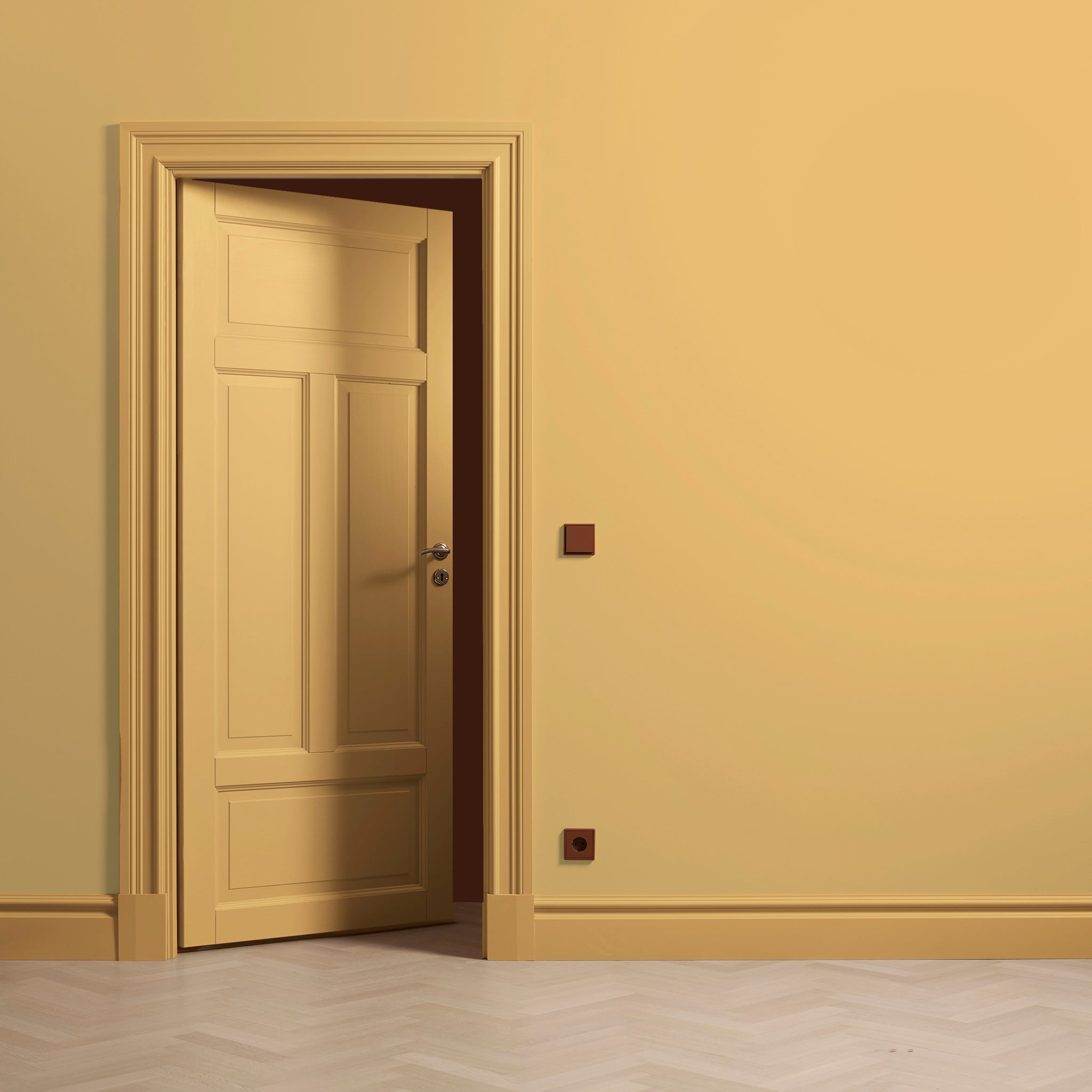 Lacquer Paint Deep Yellow 02