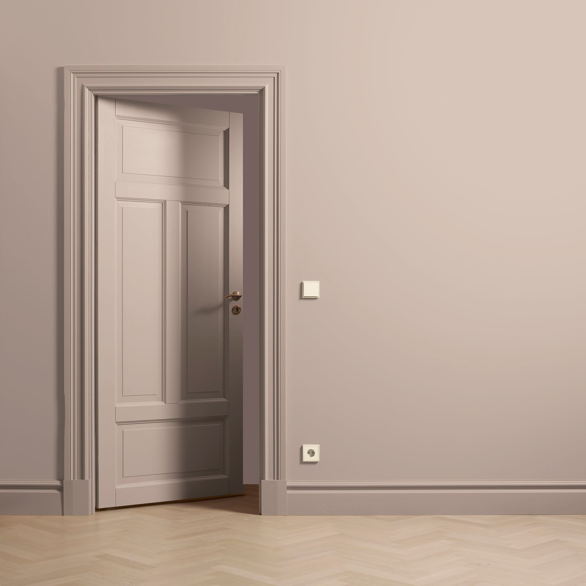 Lacquer Paint Hushed Lavender 02