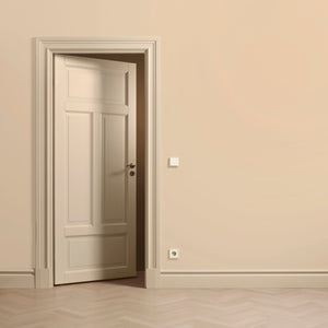 Lacquer Paint Pale Creme 01
