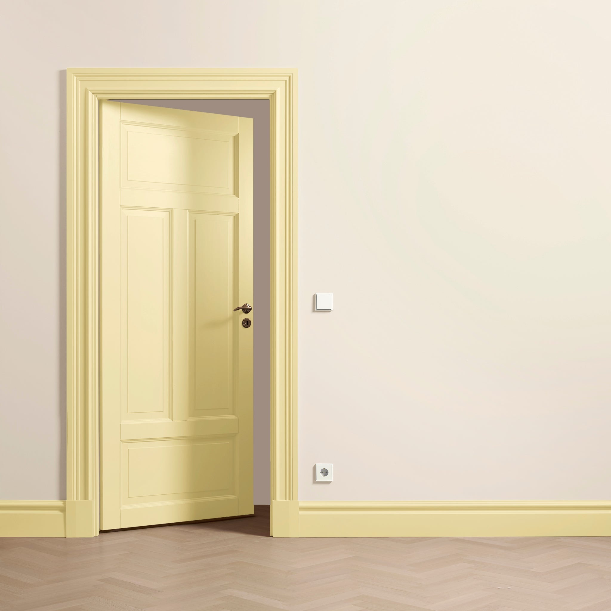 Lacquer Paint Pale Yellow 01