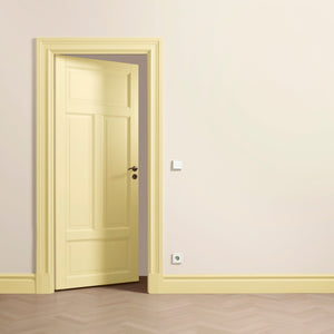 Lacquer Paint Pale Yellow 01