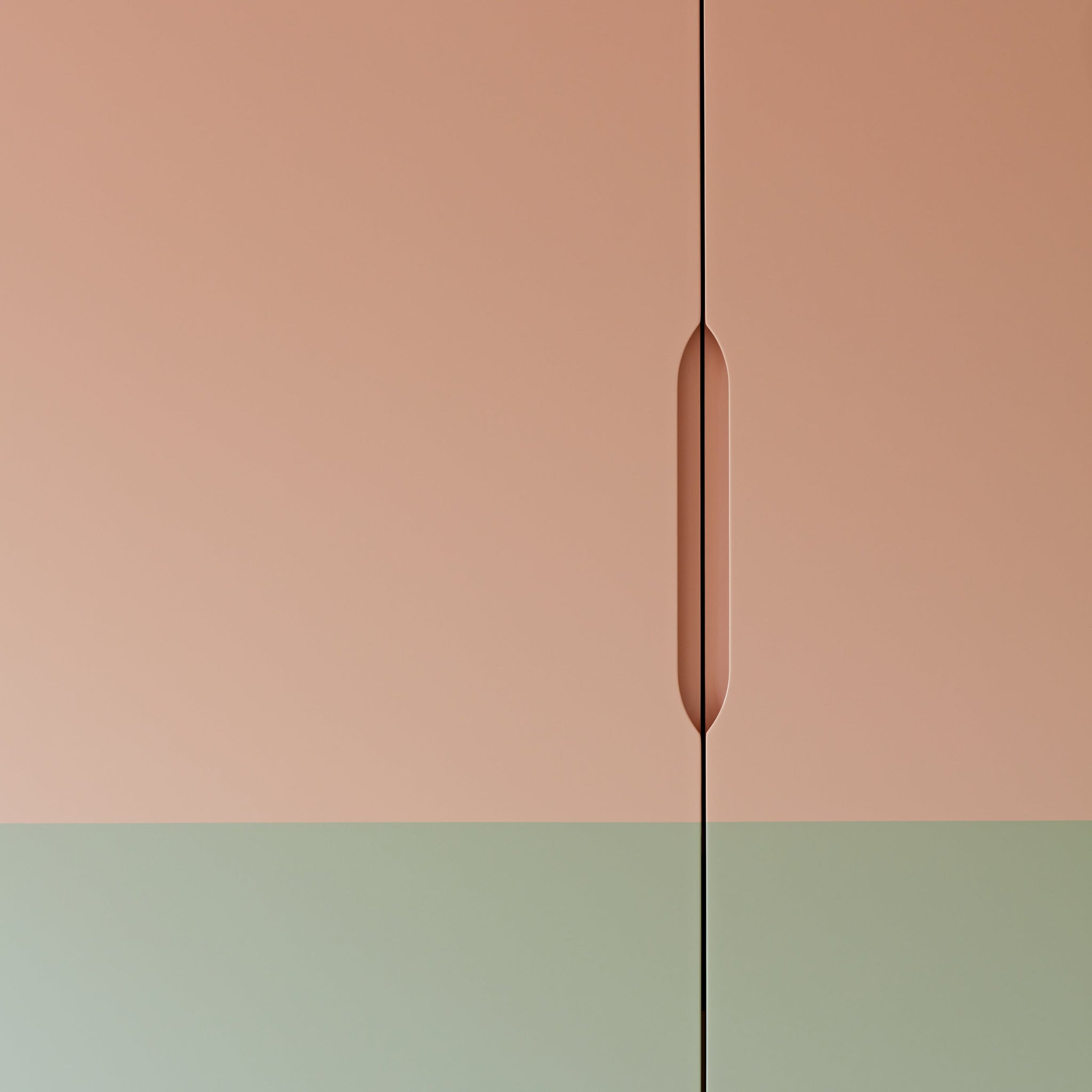 Lacquer Paint Pistage 02